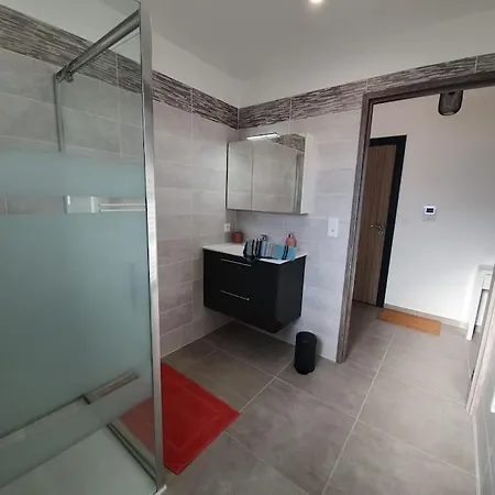 Neuf Tres Lumineux Avec Parking